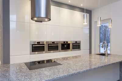 Modern Kitchen with Granite